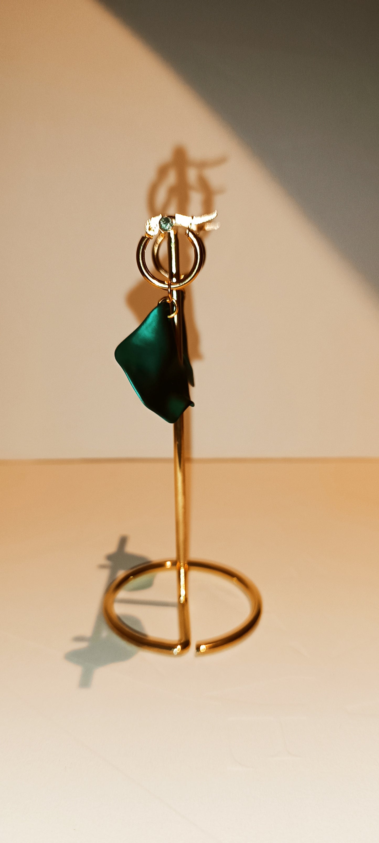 Boucles d'oreilles pendantes acier inoxydable Pampilles Pétale de Rose Verte