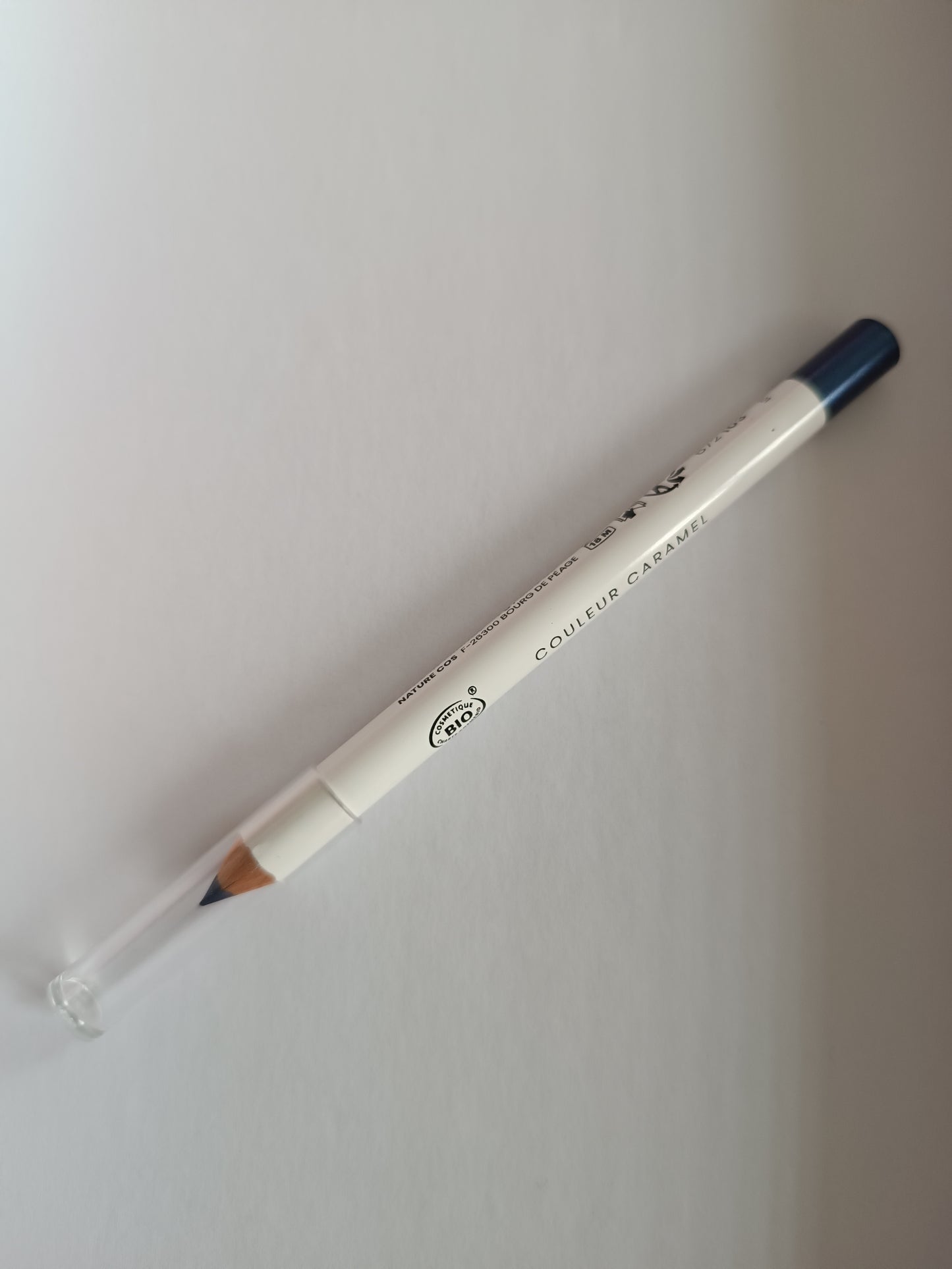 Crayon Yeux/ Lèvres Bio '' Couleur Caramel '' Bleue teinte 401