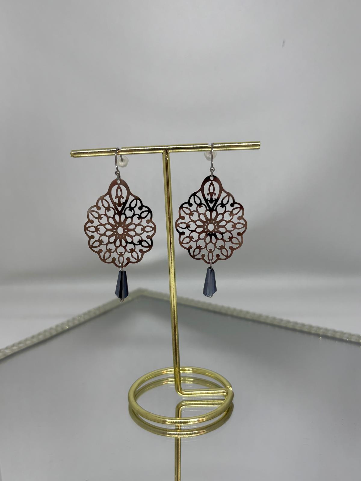 Boucles d'oreilles pendantes chic acier inoxydable forme Géométrique noir et argenté Reflet miroir