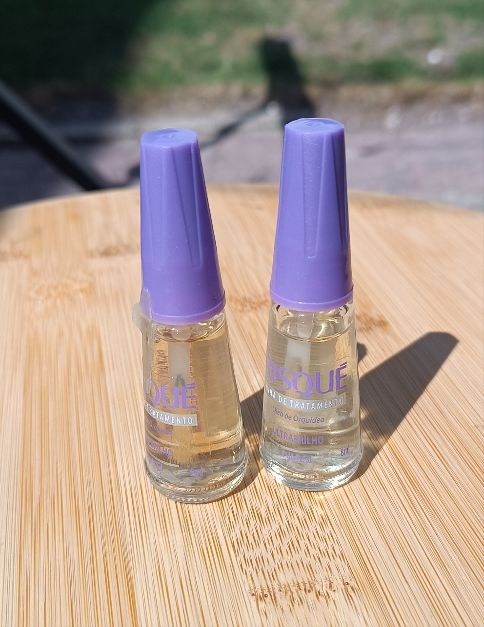 Vernis à ongles ''Risqué'' Gamme de soin à l huile d Orchidée incolore ultra brillant