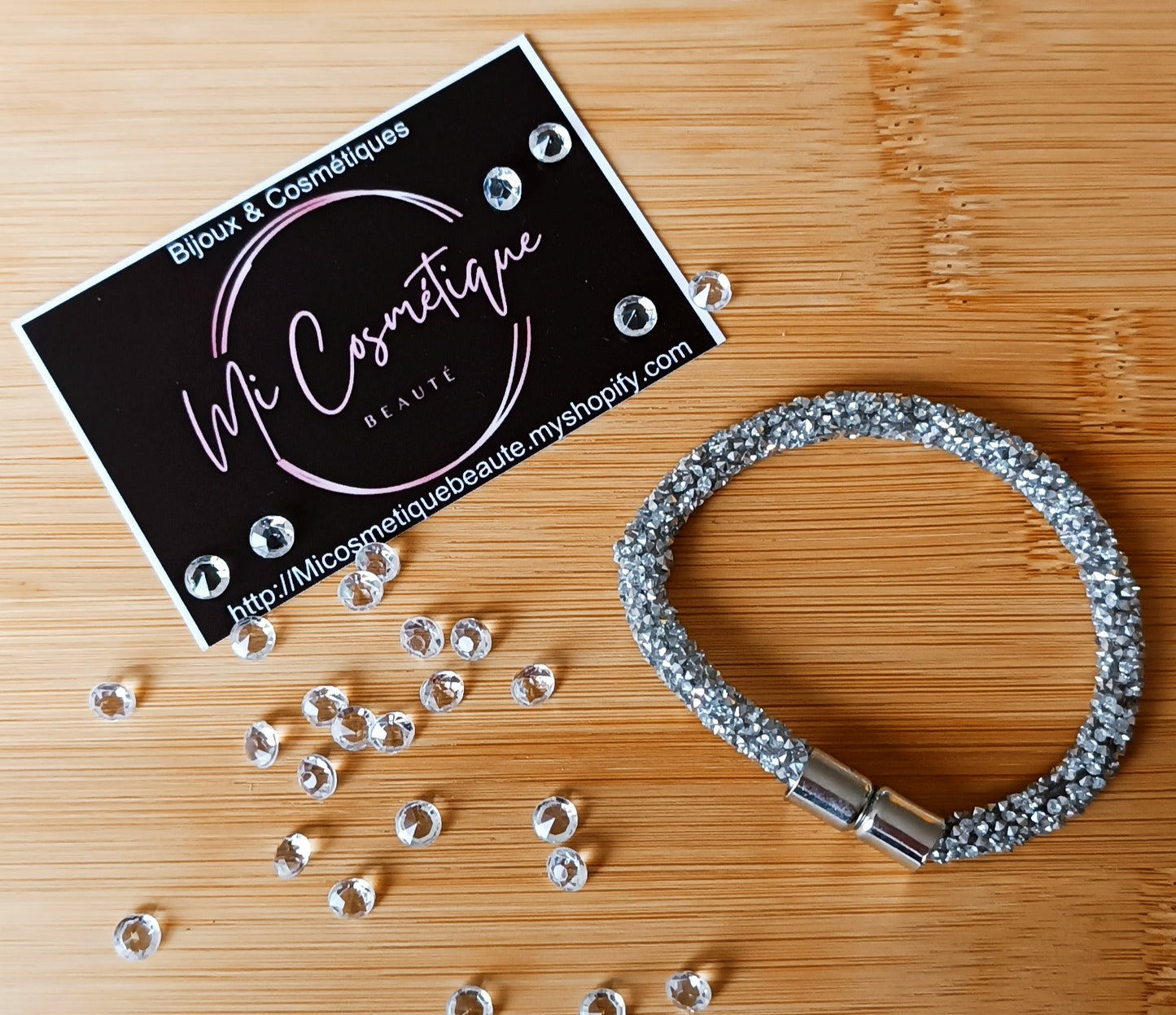 Bracelet style crystaldust
