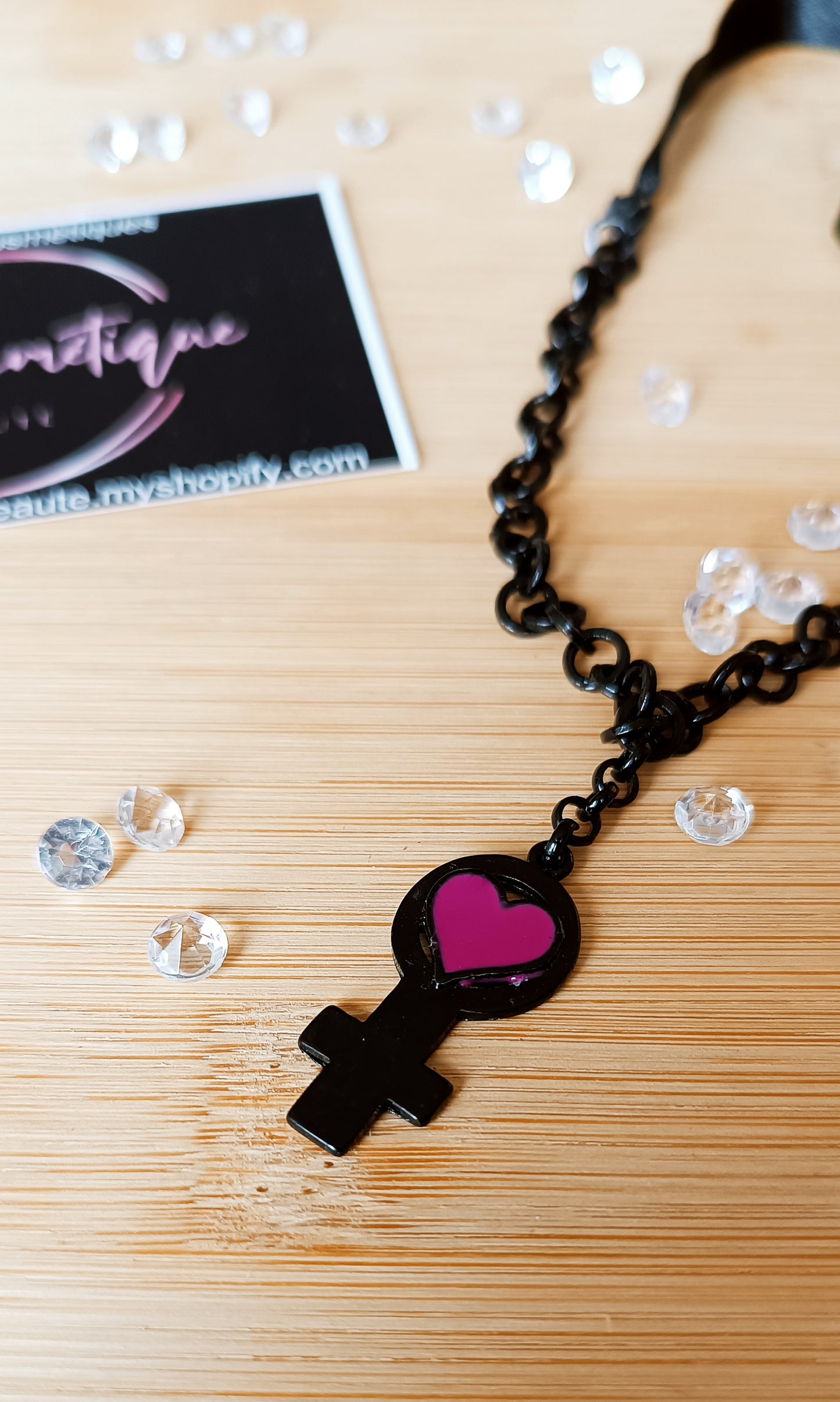 Chaine et Pendentif Croix & Coeur