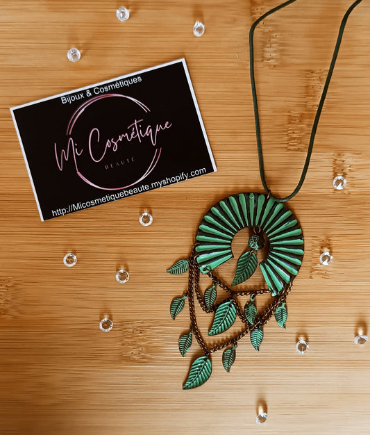 Chaîne et Pendentif style Sautoir "Petite Feuille"