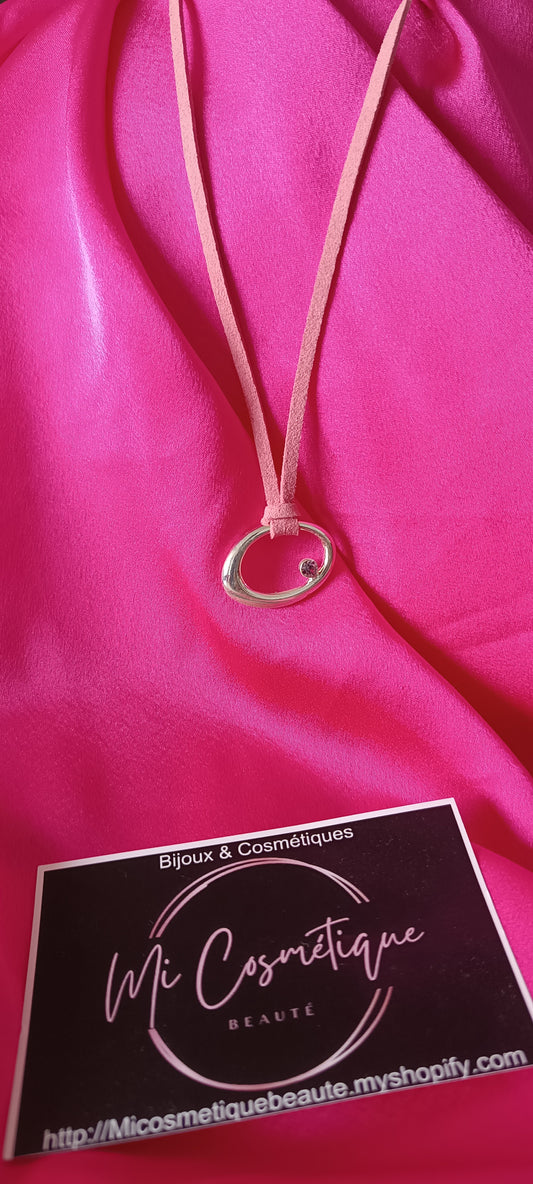 Collier pendentif ovale avec strass