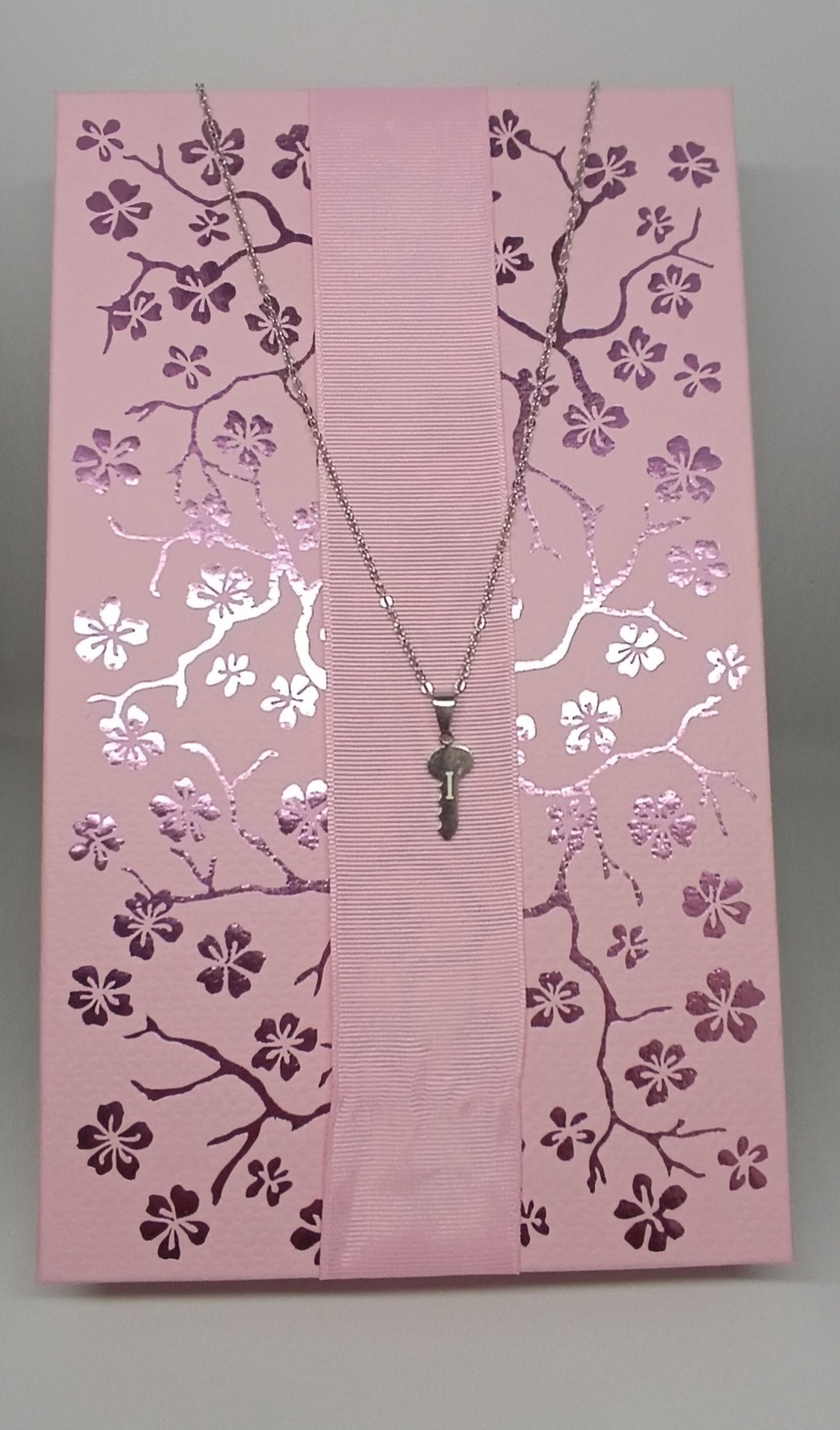 Collier pendentif clé graver je t'aime " I love you '' ou lettre '' I '' acier inoxydable