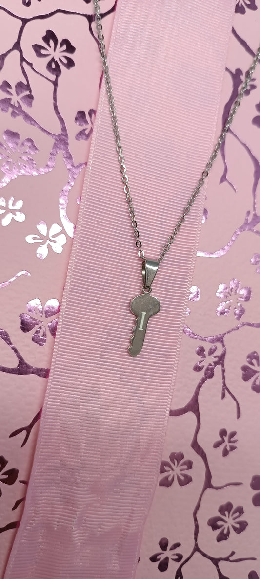 Collier pendentif clé graver je t'aime " I love you '' ou lettre '' I '' acier inoxydable