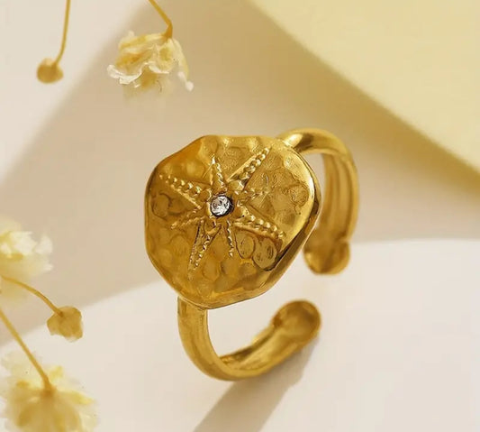Bague Ajustable Réglable Acier inoxydable placage Or 14K et zircon cubique finition martelé Étoile