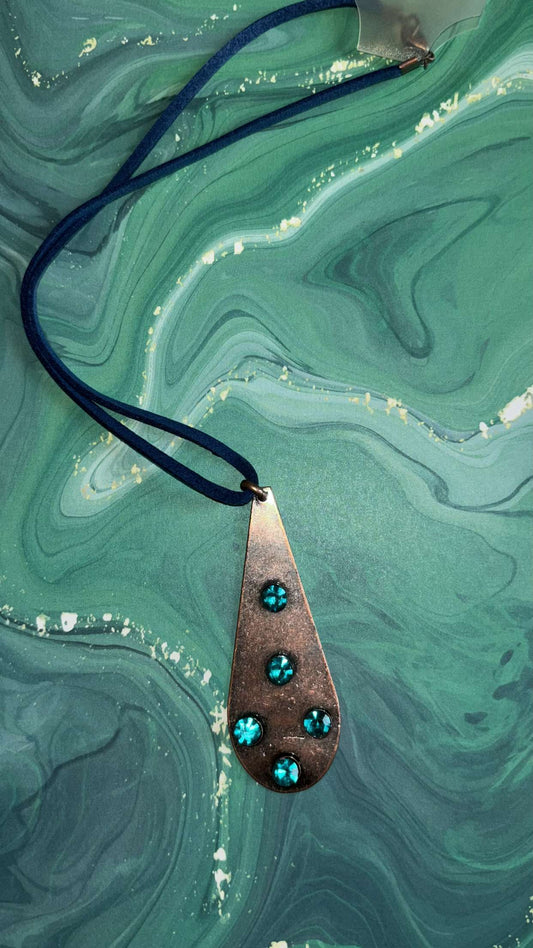 Collier et pendentif goutte d'eau avec strass