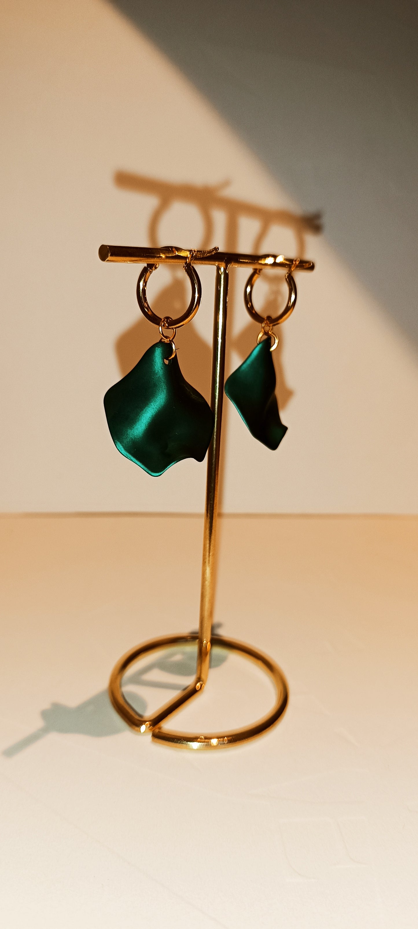 Boucles d'oreilles pendantes acier inoxydable Pampilles Pétale de Rose Verte