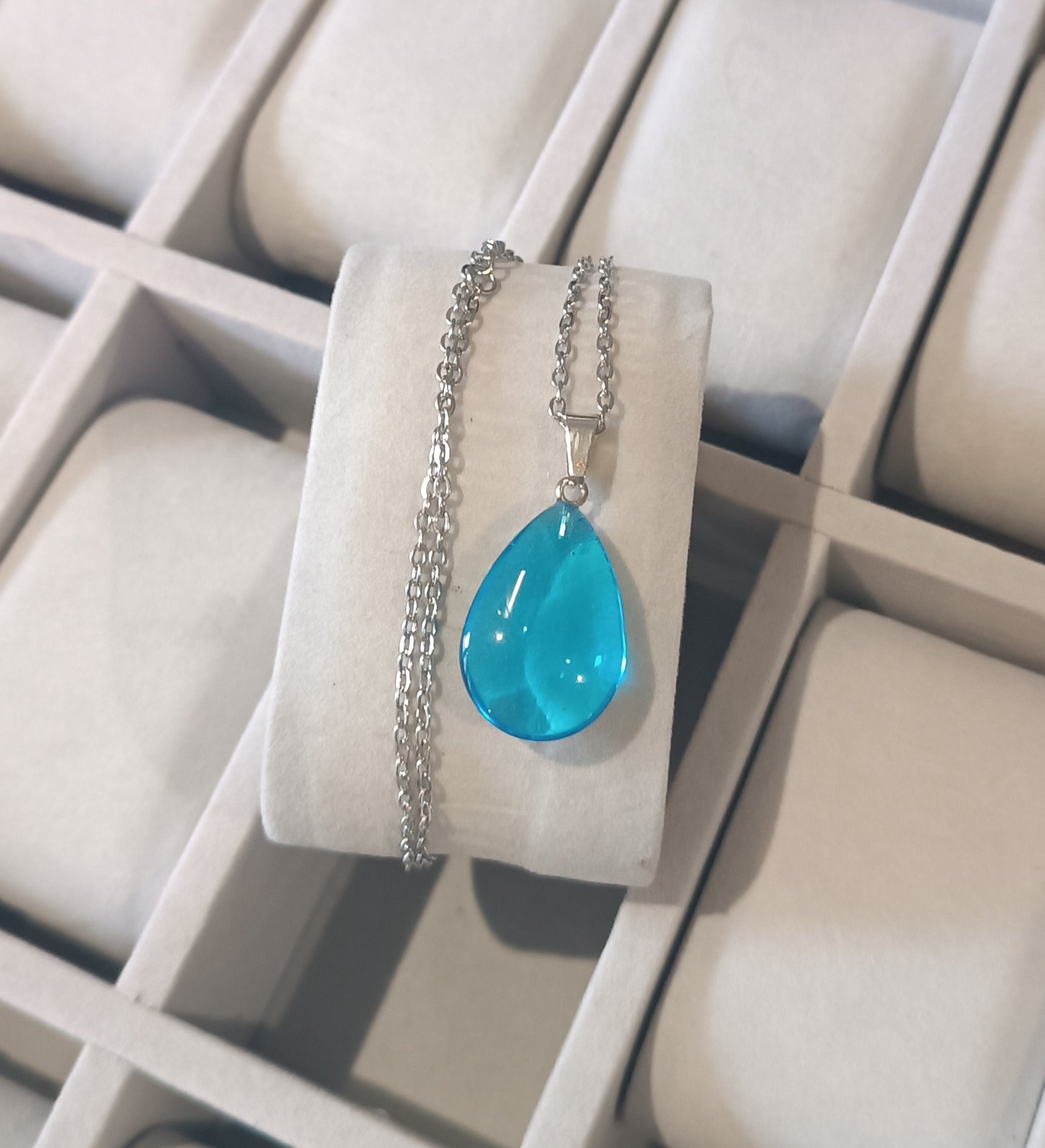 Pendentif en verre Bleue - Forme de Goutte - chaîne en acier inoxydable ajustable