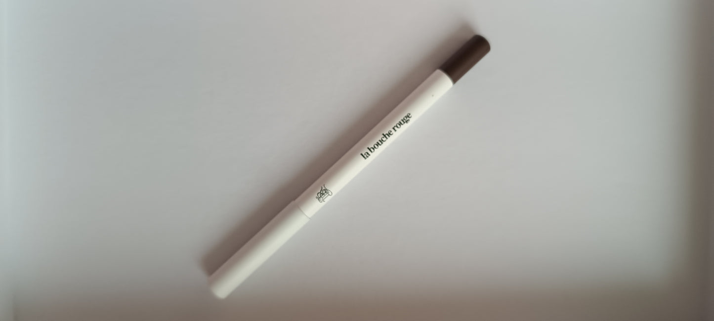 Crayon Sourcils Brun foncé '' La Bouche Rouge ''