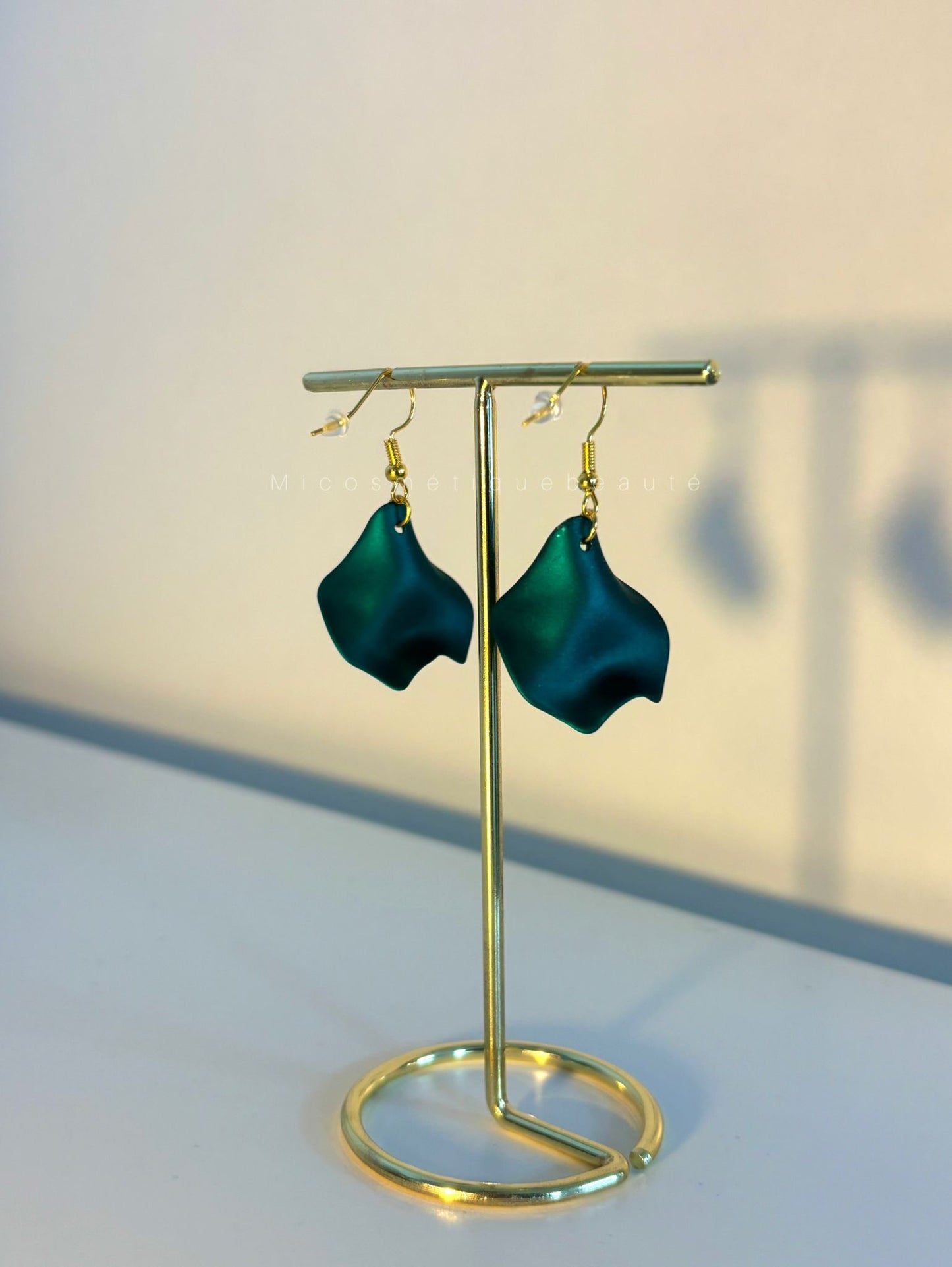 Boucles d'oreilles pendantes acier inoxydable Pétale de Rose verte pampilles