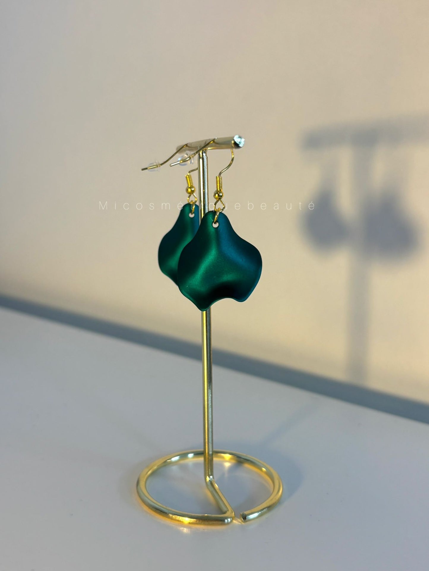 Boucles d'oreilles pendantes acier inoxydable Pétale de Rose verte pampilles